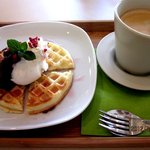 いまcafé - さくらのワッフルセット！(2012,04/29)