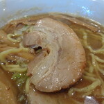 煮干し中華そば 一剣 - チャーシューでお腹いっぱいに