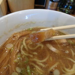 煮干し中華そば 一剣 - 断面