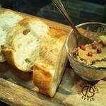 本町ココバル55酒場 - レバーのパテ