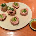 肉料理かなえ - カイワレサーロイン