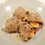 ヴィア パーチェ - 料理写真:冷製ローストポークとゆで卵のツナソース \400