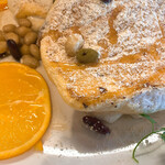 Cafe & Aroma NATU BROWN - ビタミンオレンジと大豆のふわふわパンケーキ