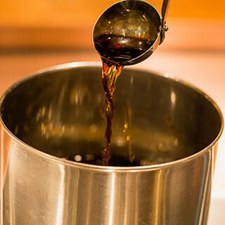 自家製ダレで味付けした新鮮なラム肉を使用♪