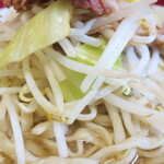 ラーメン二郎 - ヤサイ（そのまま）