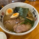 らーめん桃源 - しおで極細麺とトッピン具のチャーシュー２枚