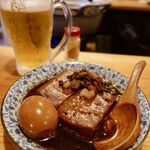 よしたろう - 煮込み肉豆腐玉子付　520円