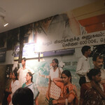 エリックサウス - 店内の壁