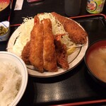 西麻布 三河屋 - 三河屋(海老フライ定食+メンチカツ)