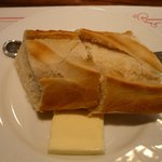 レストラン アンジュール - しっとりしていて美味しいパン