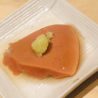 すし岩瀬 - 帆立の卵巣。胡麻油との相性が抜群