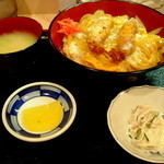 居酒屋ばんちゃん - 本日の日替わりサービス丼・エビフライ丼大盛（495円）