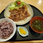 レストラン サミン - やんばるあぐー豚の味噌漬け焼き(1300円)