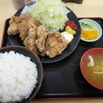 とんかつ かつＭI - 特製唐揚げ定食（690円)