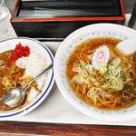 百万石 - ミニ丼セット500円(税込)ラーメンとミニカレーにしました。量がえげつない(笑)