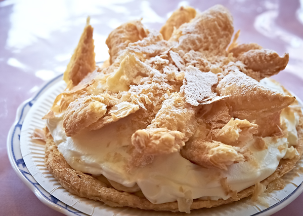 チロル 鐘山店 富士山 ケーキ 食べログ