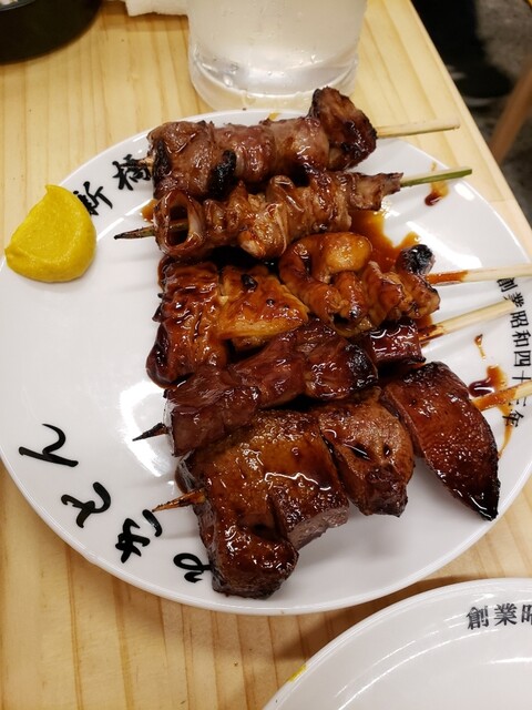 まこちゃん ガード下酒場 Makochan 新橋 焼きとん 食べログ まこちゃん ガード下酒場 Makochan 新橋 焼きとん 食べログ
