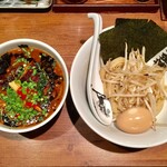 Karashibitsukemenkikambou - 並盛 265ｇだけど、これの半分にした 特製カラシビつけ麺  1,220円