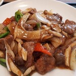 豫園飯店 - 牛肉の黒胡椒炒め