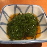 まんてん鮨 丸の内 - 天然めかぶ