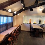 くらしき桃子 - 店内。