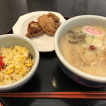 らーめん山頭火 - 塩ラーメンと半チャンザンギセット