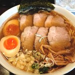 Chuukasoba Atsushi - 煮干しラーメン780円 チャーシュートッピング、味玉