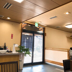 うなぎ 直来 - 店内 入口付近