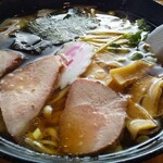 ラーメン処菊忠食堂 - ワンタン麺