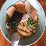 ラーメン処菊忠食堂 - チャーシュー麺