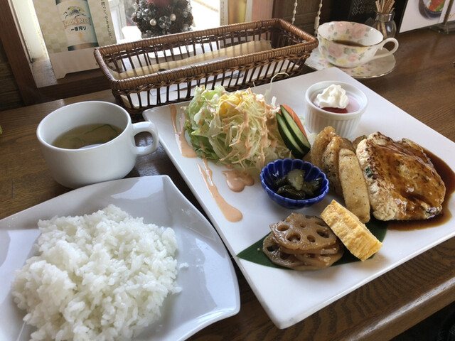 ミニキッチン 愛子 洋食 食べログ