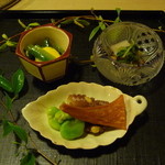 桜田 - バチコや蛸の桜煮などの冷菜