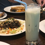 アーンドラ・ダイニング - スパイシーラッシー