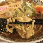 自家製麺 うろた - 醤油の魚そば　太麺