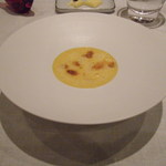 レザンファン ギャテ - コーンとホワイトアスパラガスのスープ