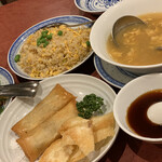 龍宝飯店 - 