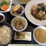 中国・四川料理 龍宮城 - 龍宮ランチ：メイン料理(豚肉とキャベツの味噌炒め)