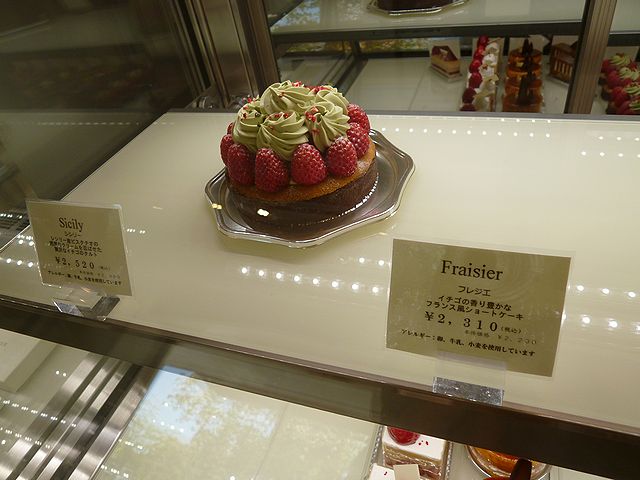 L Avenue ラヴニュー ケーキ 北野 神戸 By 神戸の金庫屋のバカ息子 ラヴニュー L Avenue 三宮 神戸市営 チョコレート 食べログ