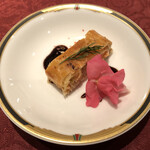 スカイレストラン　カーニバル - サーモンのパイ包み バルサミコソース