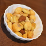 ワインバー バッカス - 他店とは一味違う、ミックスナッツ（５００円）２０２０年２月