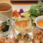 はるいろキッチン - 料理写真:サーモンのオープンサンド