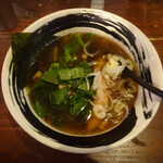 Memba hamatora - 醤油ラーメン 730円