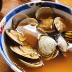 手打ちそば純 - お通しのハマグリ酒蒸し

ハマグリの身がとても美味しかったです。