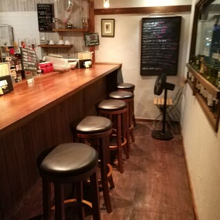 名もなき小さなビストロ_2