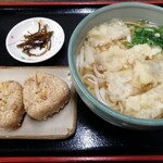 Ichiroku Udon - ごぼう天うどんとかしわおにぎりです。(2020年3月)