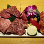 Nikutei Nakamura - ミスジ、ヒレ、黒毛和牛特選ハラミ、赤身肉、鶏肉