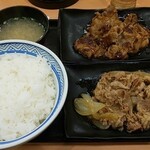 吉野家 - 牛皿・カルビ生姜定食　698円+税=767円です。
      ご飯大盛り
