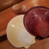 やすけ - 1 にぎり・月日貝ツキヒガイ & その貝殻
