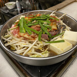 たつ屋 - 2020年3月20日  ホルモン鍋（2人前）