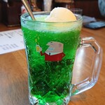 やじろべい - コースのクリームソーダ